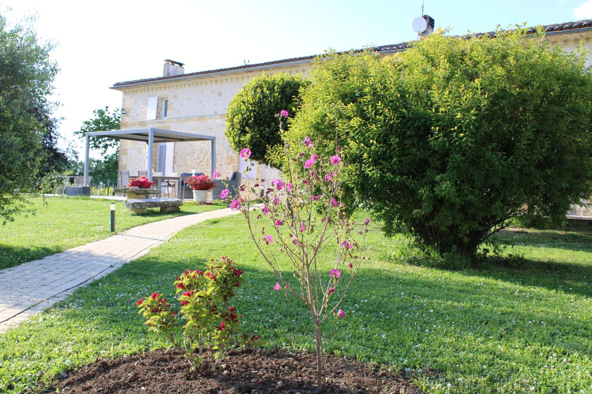 La Vigneraie De Laura Bed & Breakfast Sainte-Colombe  Exterior foto